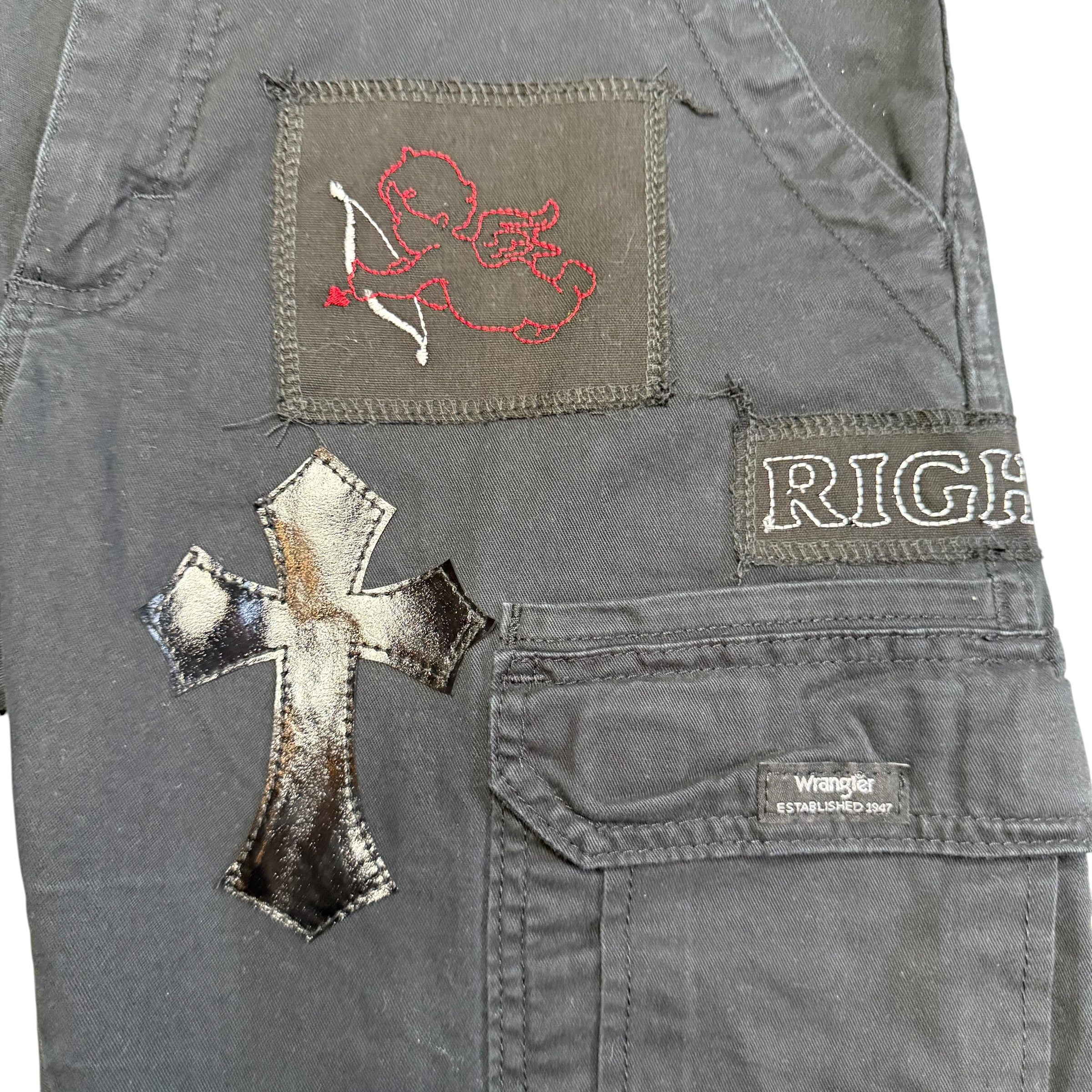 Patch'D Cargo Shorts. 31