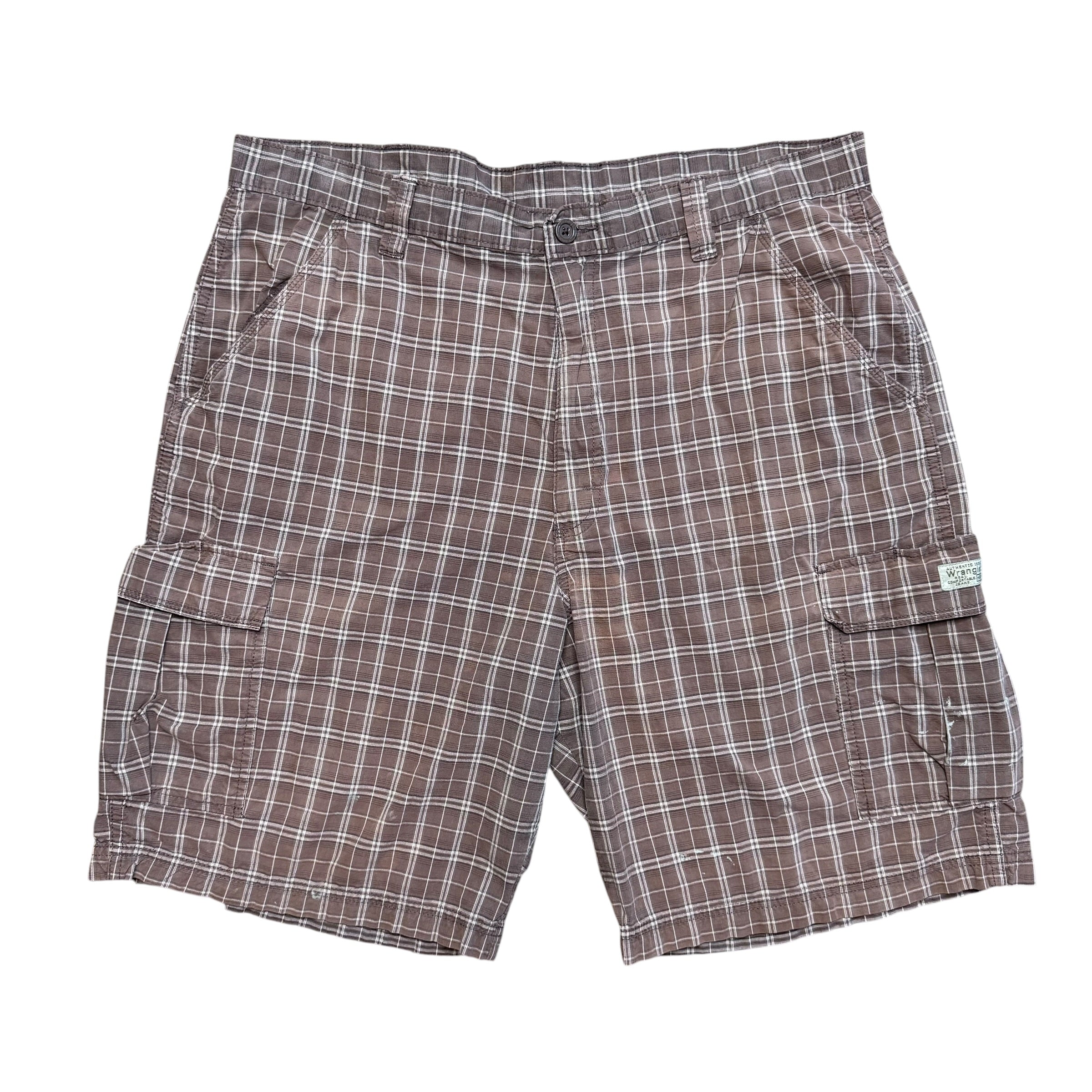 Wrangler Plaid Shorts. 36