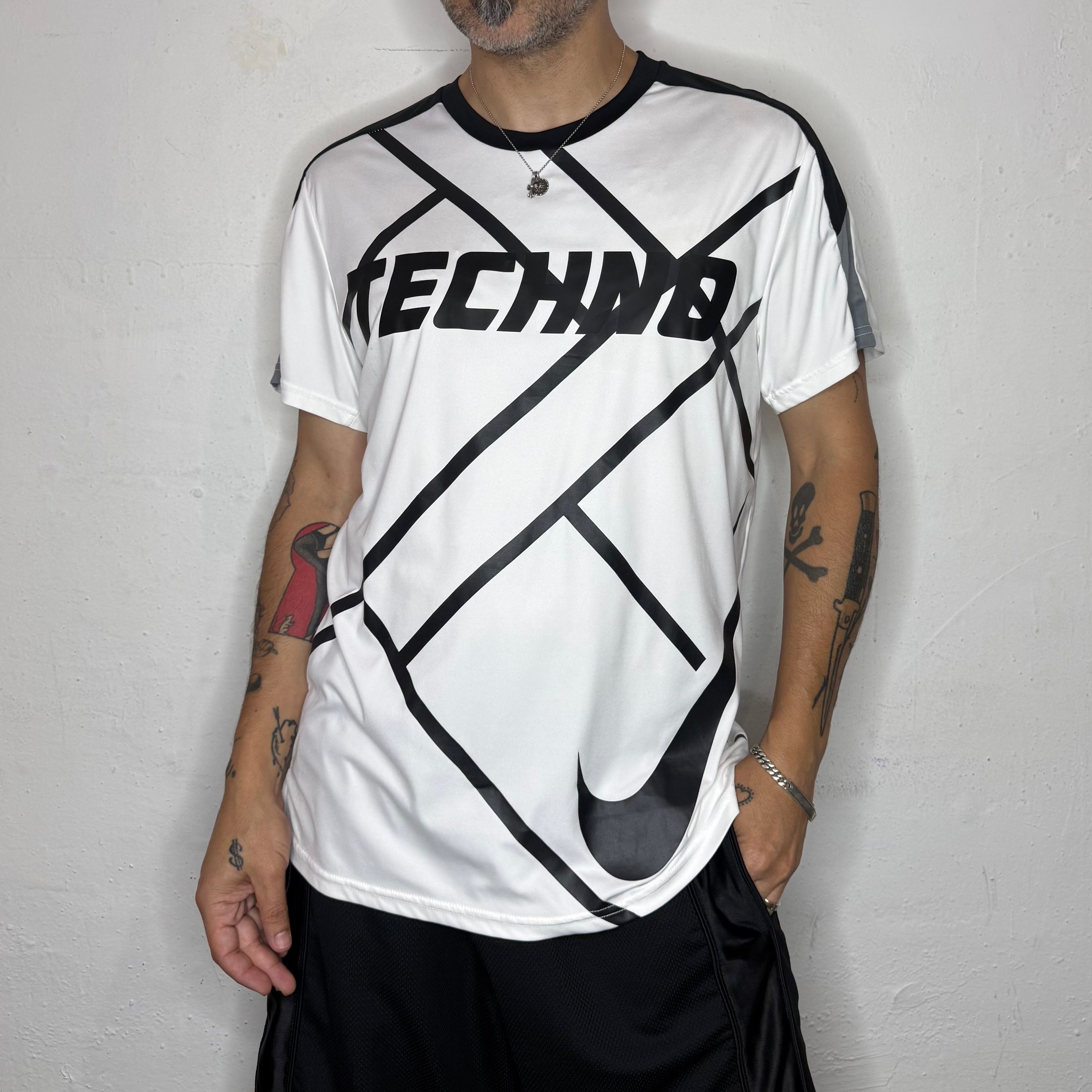 Techno Nike Dri-Shirt. M