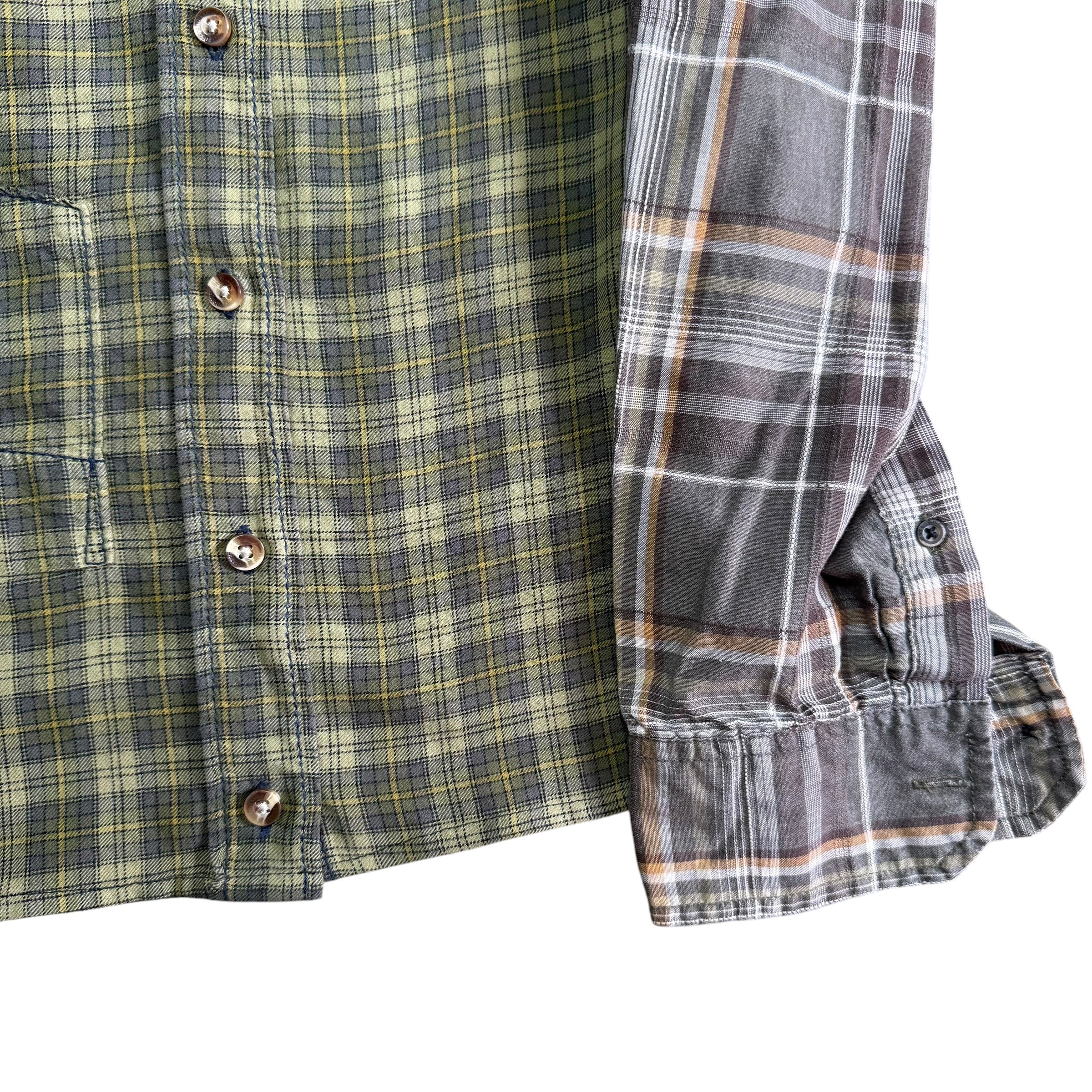 Green Plaid Button Up Shorts. O/S