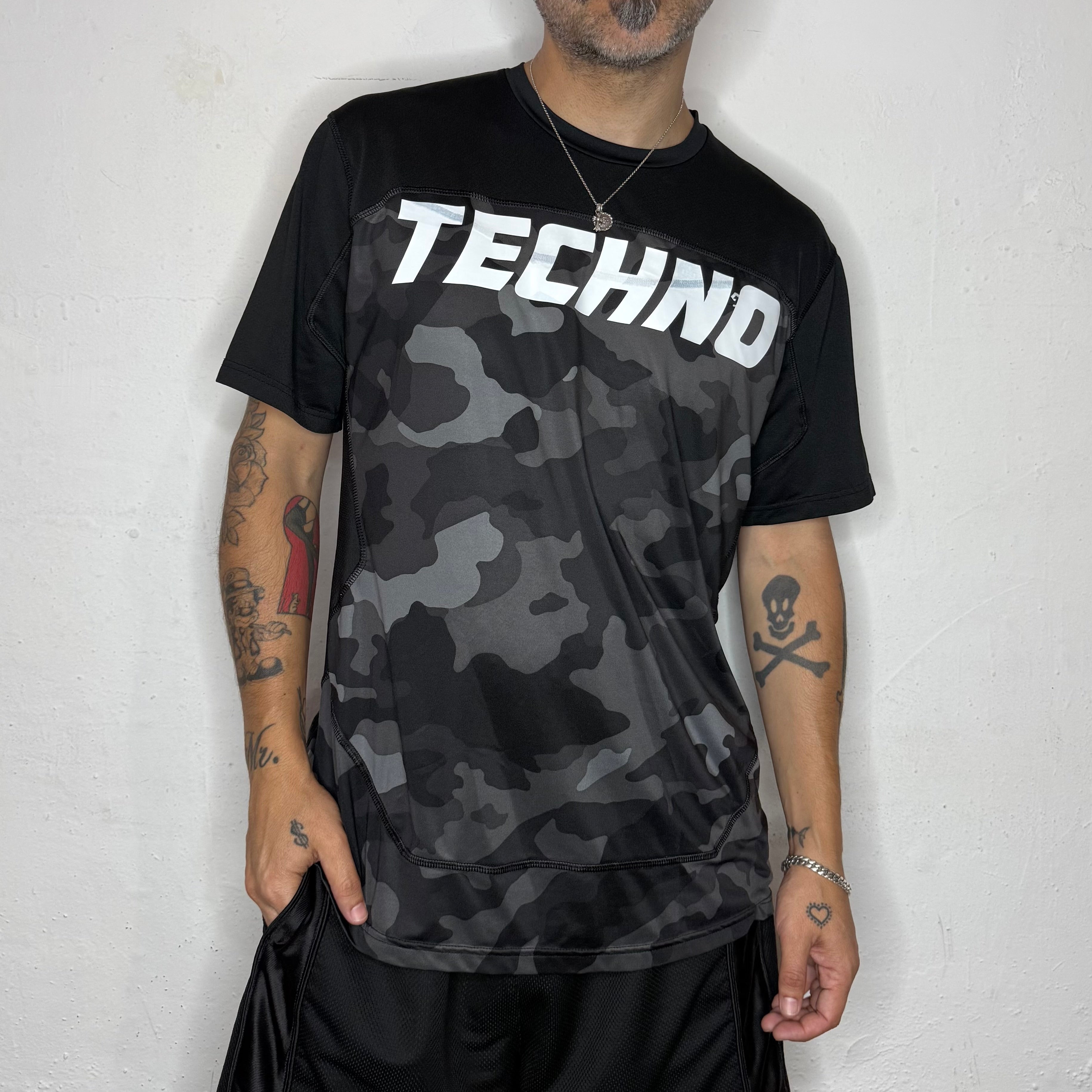 Techno Champion Camo. L