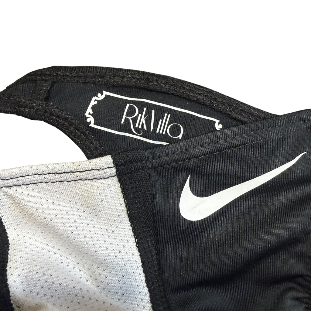 Nike Dri-Fit Thong. M
