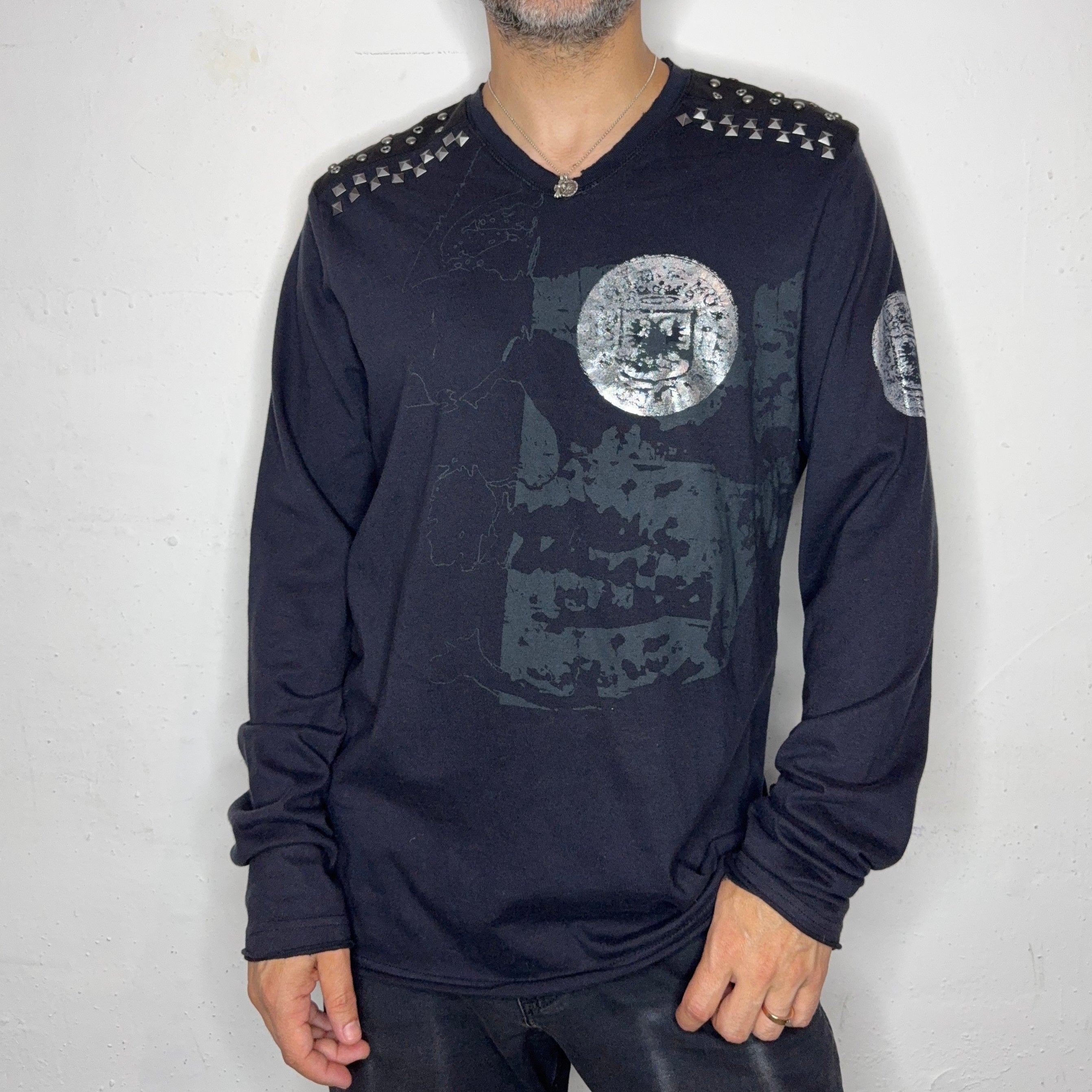 “Skull & Studs” Long Sleeve. L