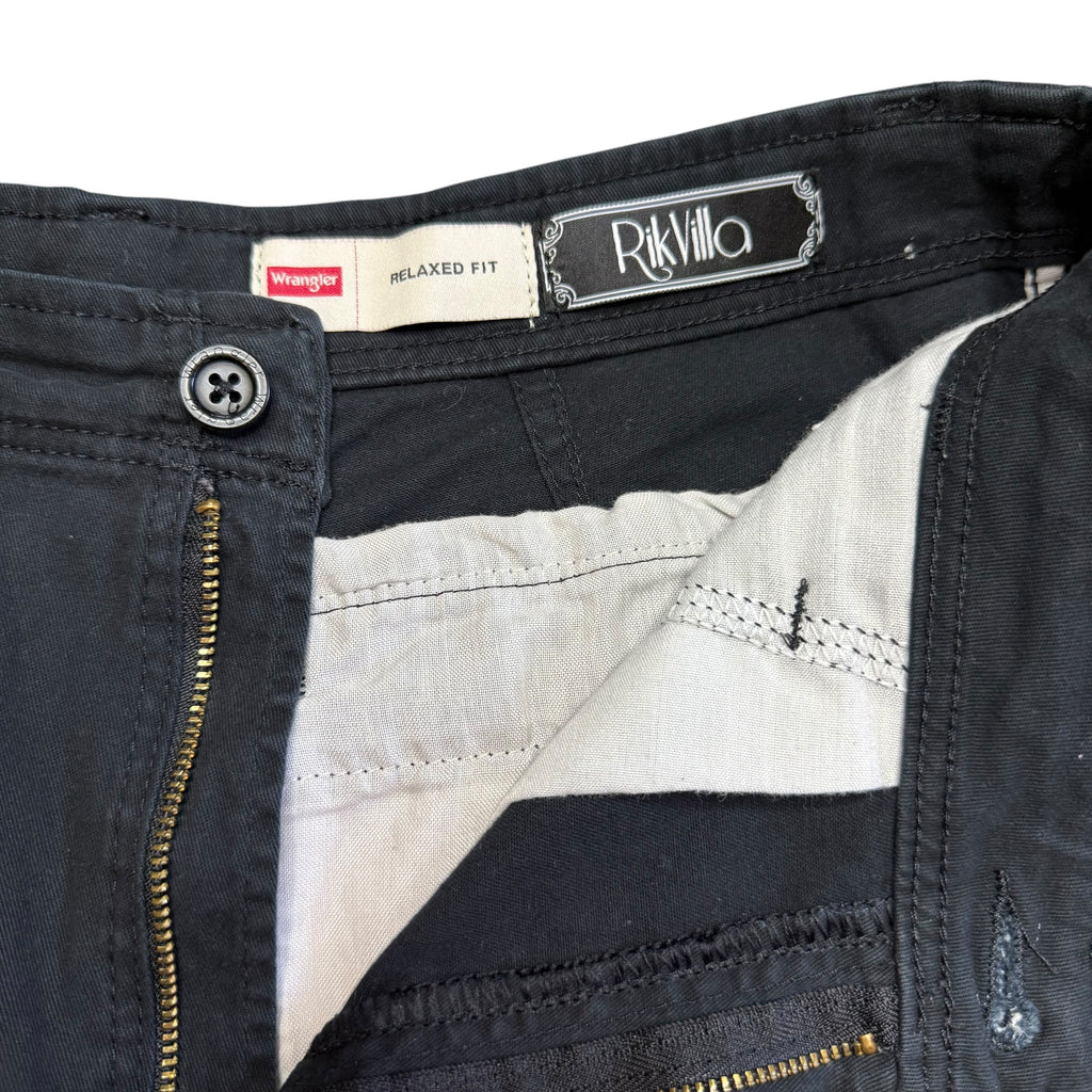 Patch'D Cargo Shorts. 31