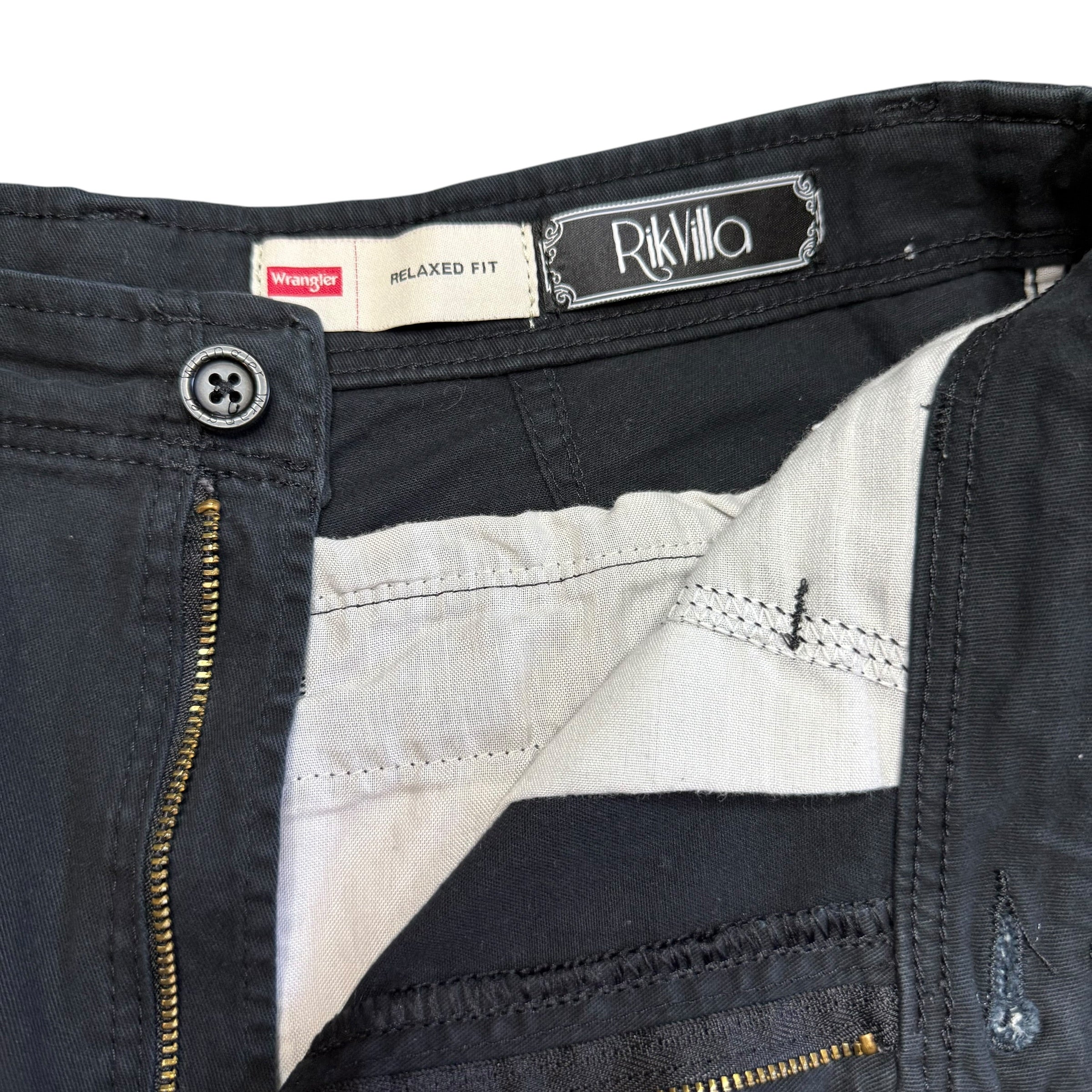 Patch'D Cargo Shorts. 31