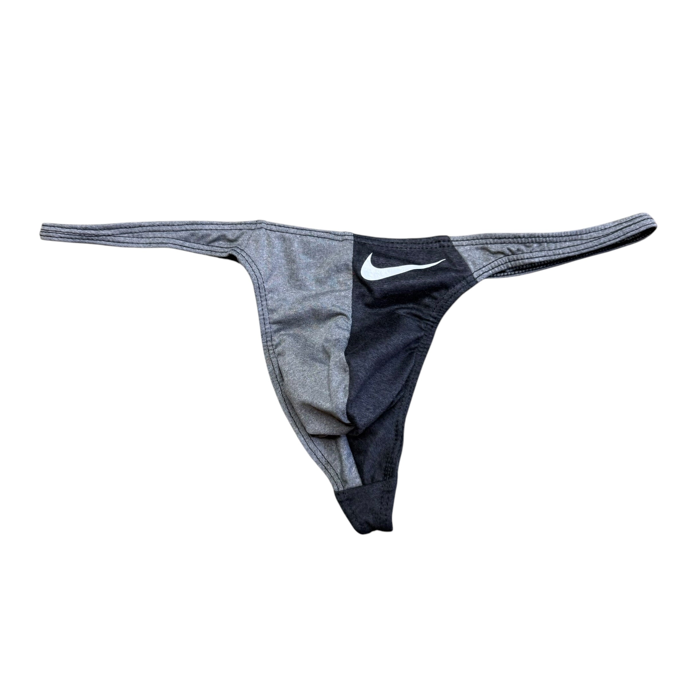 Nike Dri-Fit Thong. M
