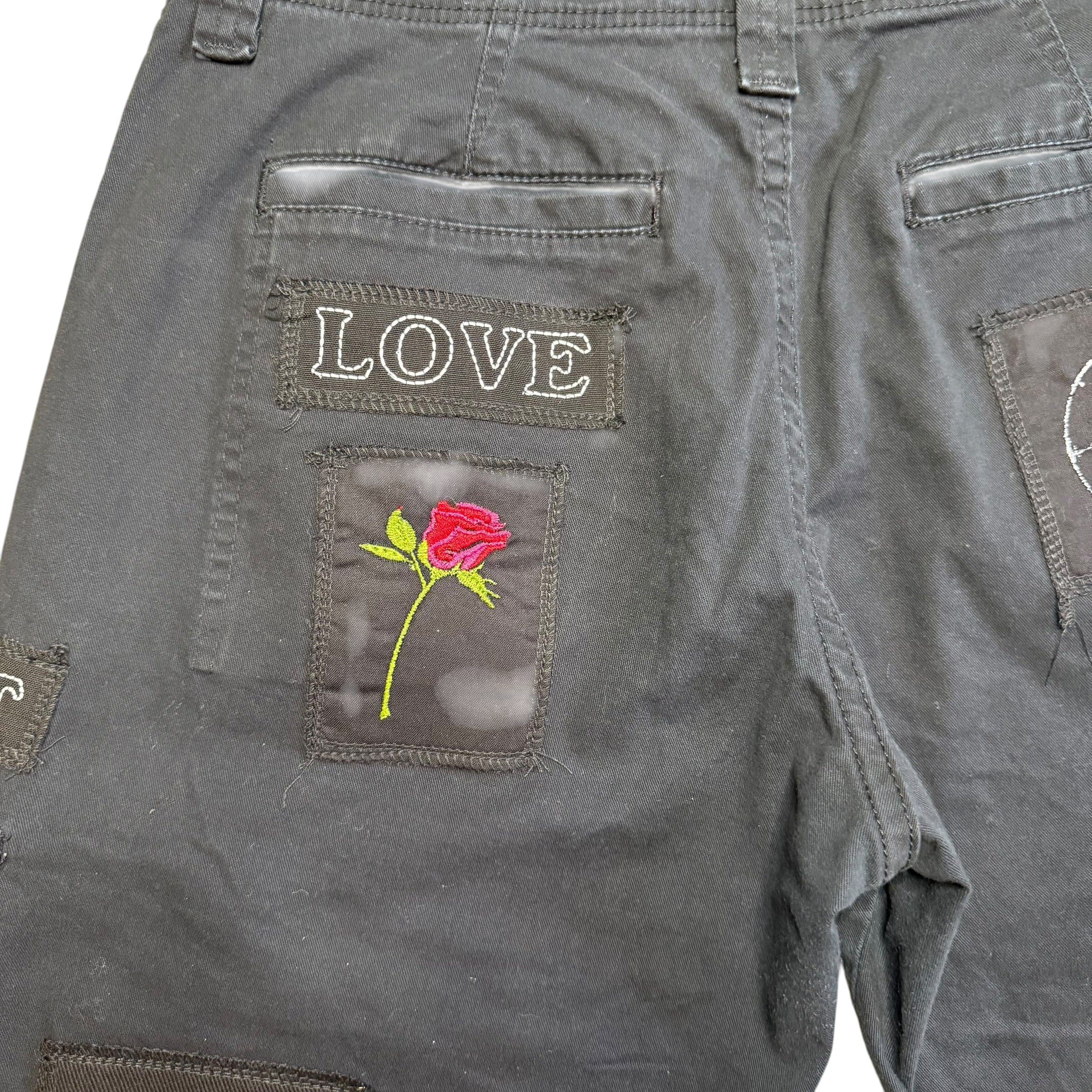 Patch'D Cargo Shorts. 31
