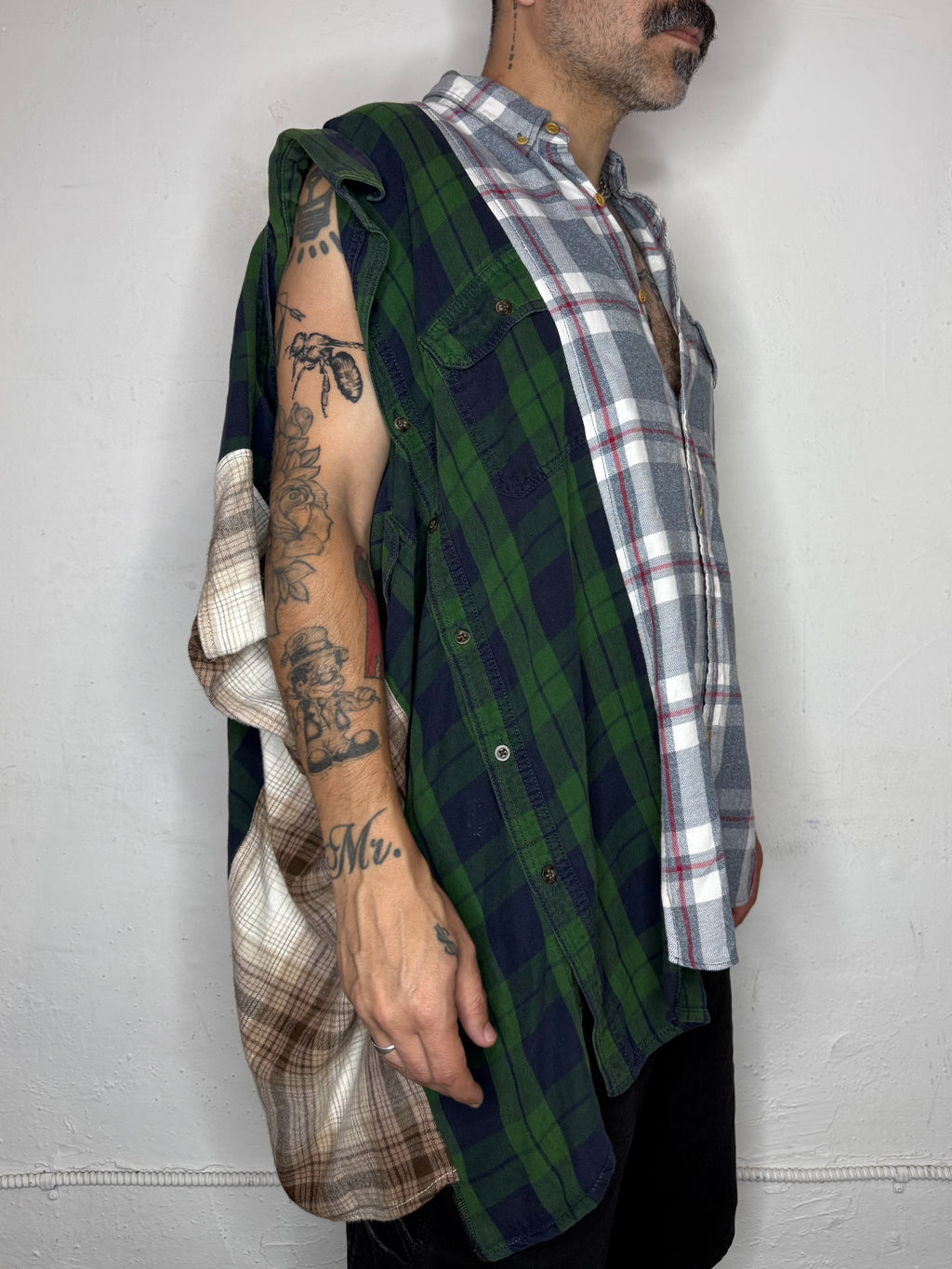 Flannel Button Up Muscle. L