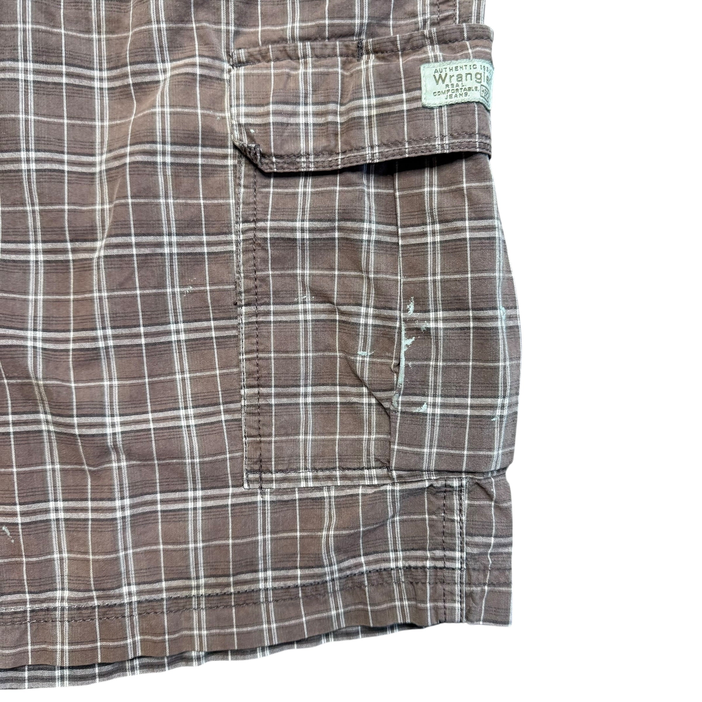 Wrangler Plaid Shorts. 36