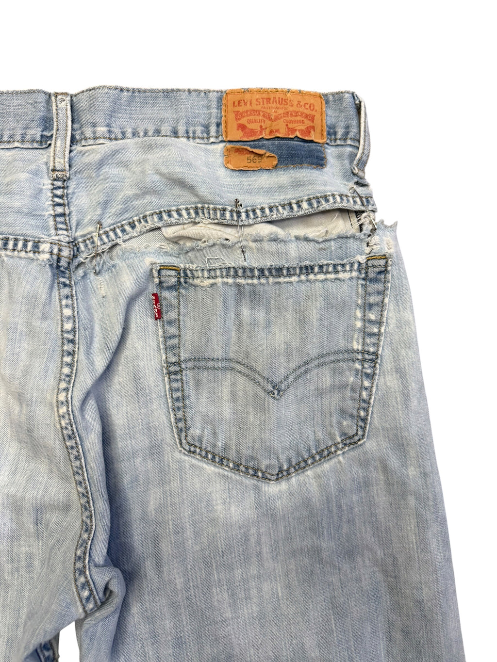 Levis 569 Jean. 34