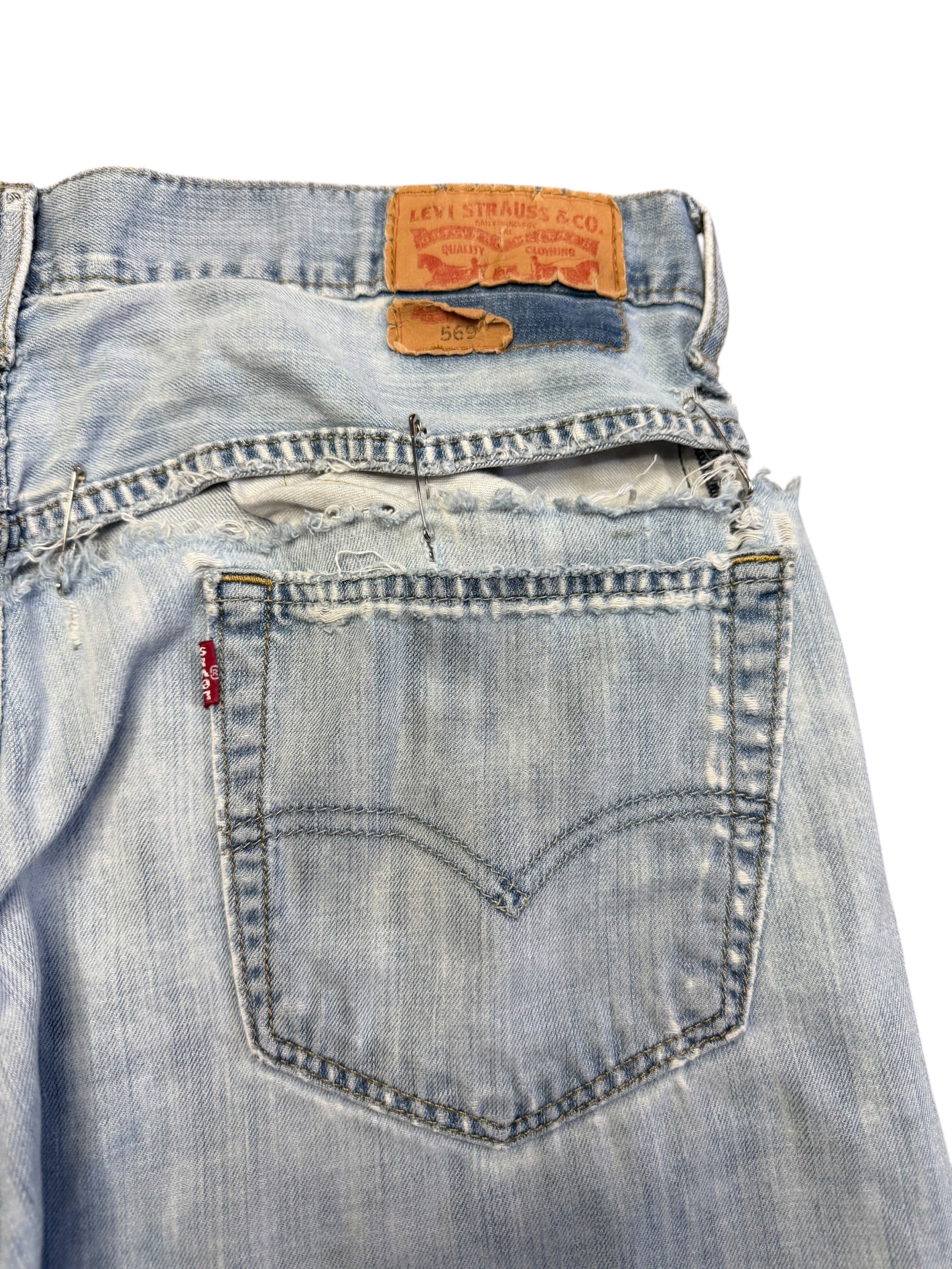 Levis 569 Jean. 34