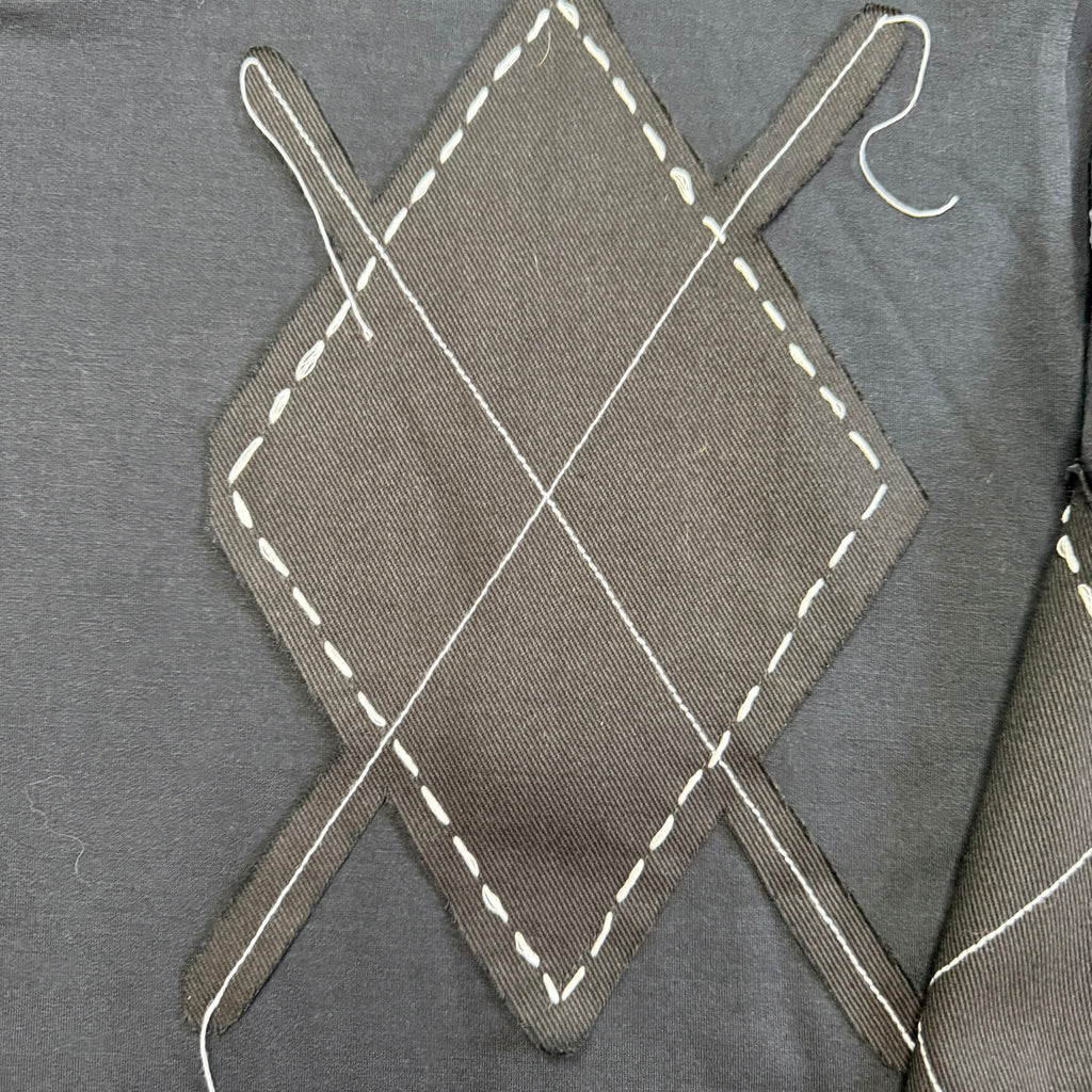 Argyle Pullover Sweatshirt. XL