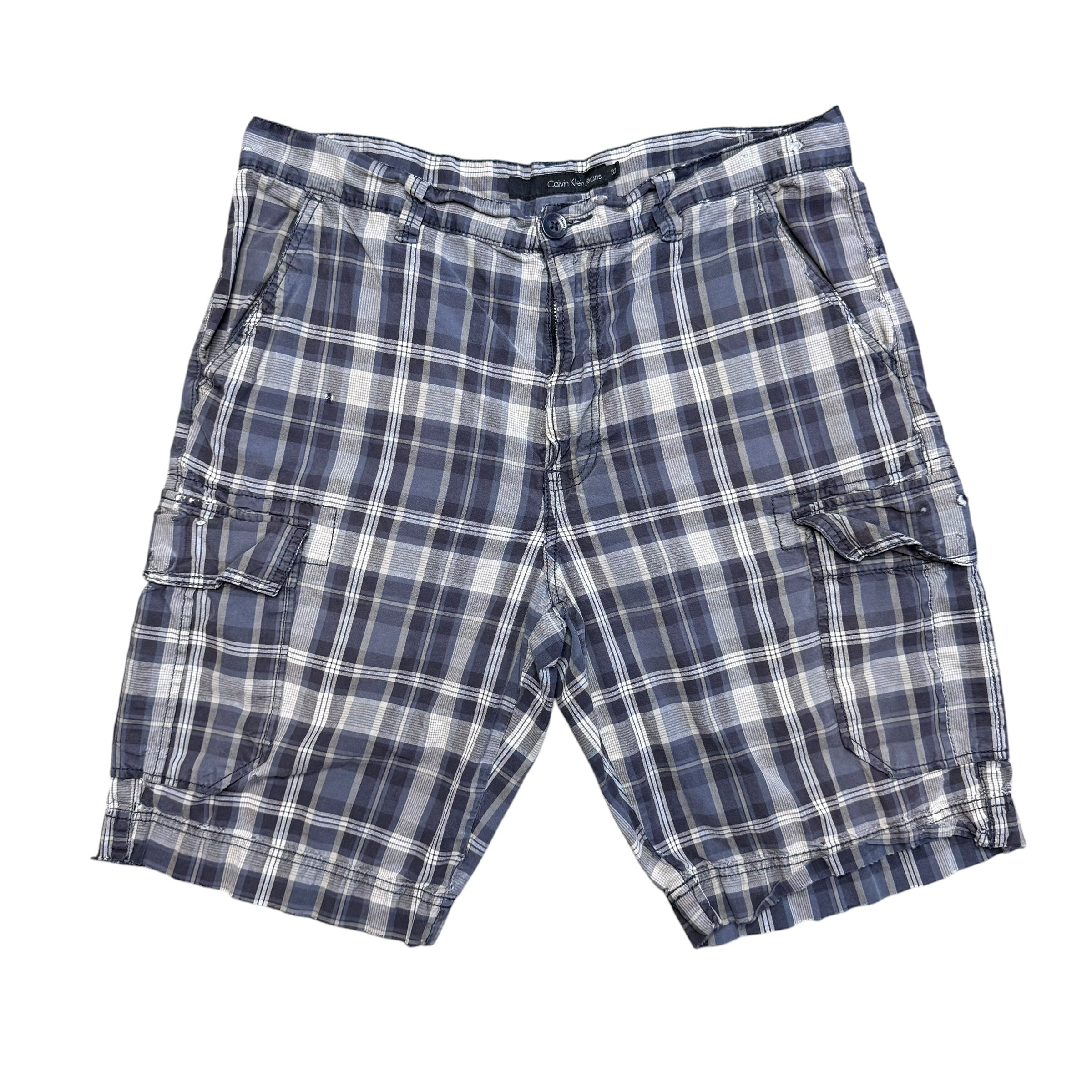 Calvin Klien Jeans Plaid Shorts. 32