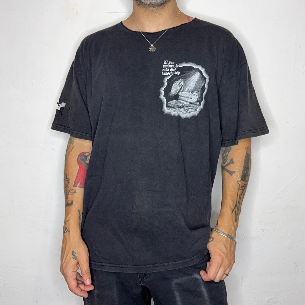 “El Pan Nuestro” T-Shirt. XL