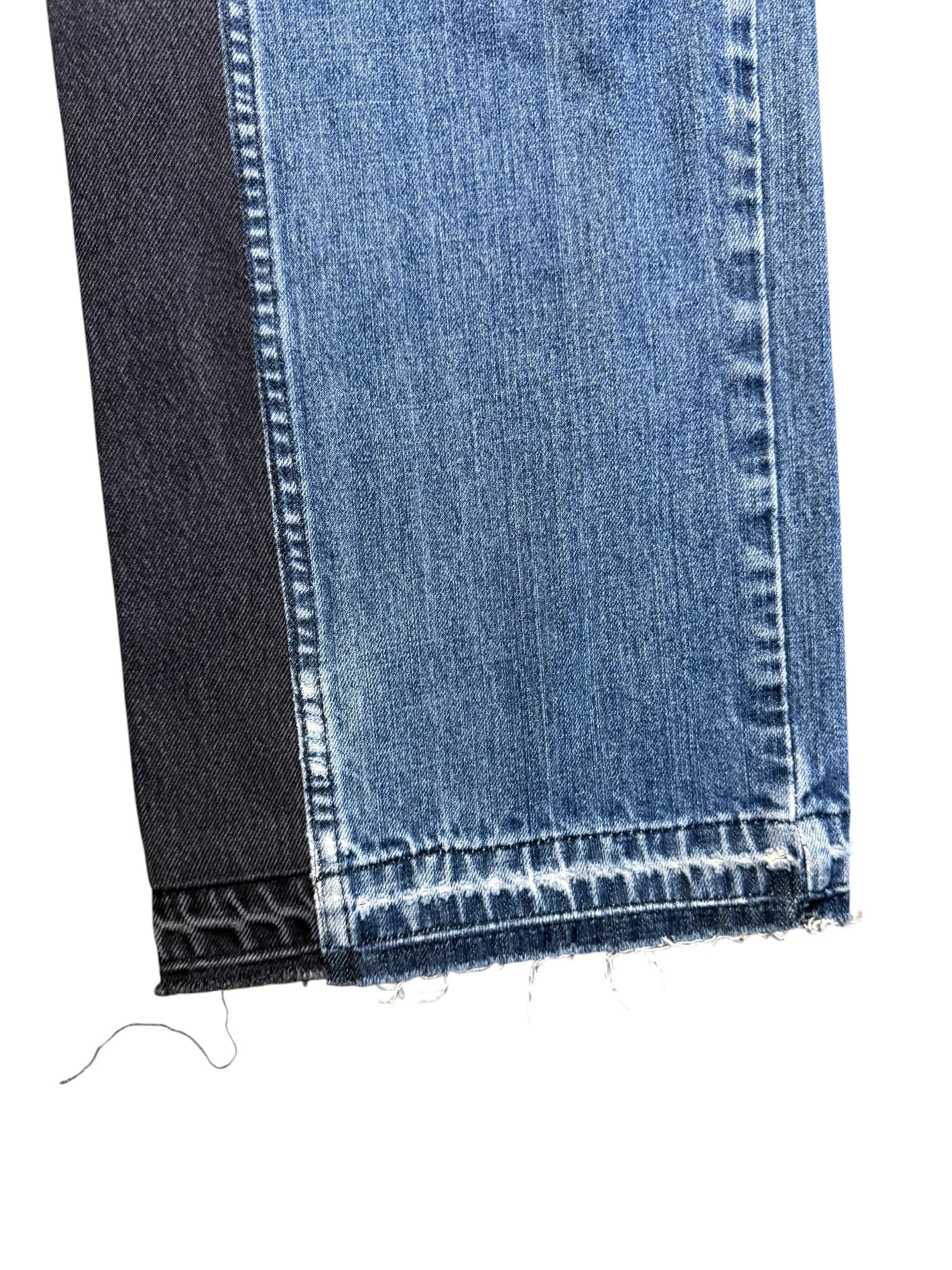 Levis Wide Leg Denim. 32