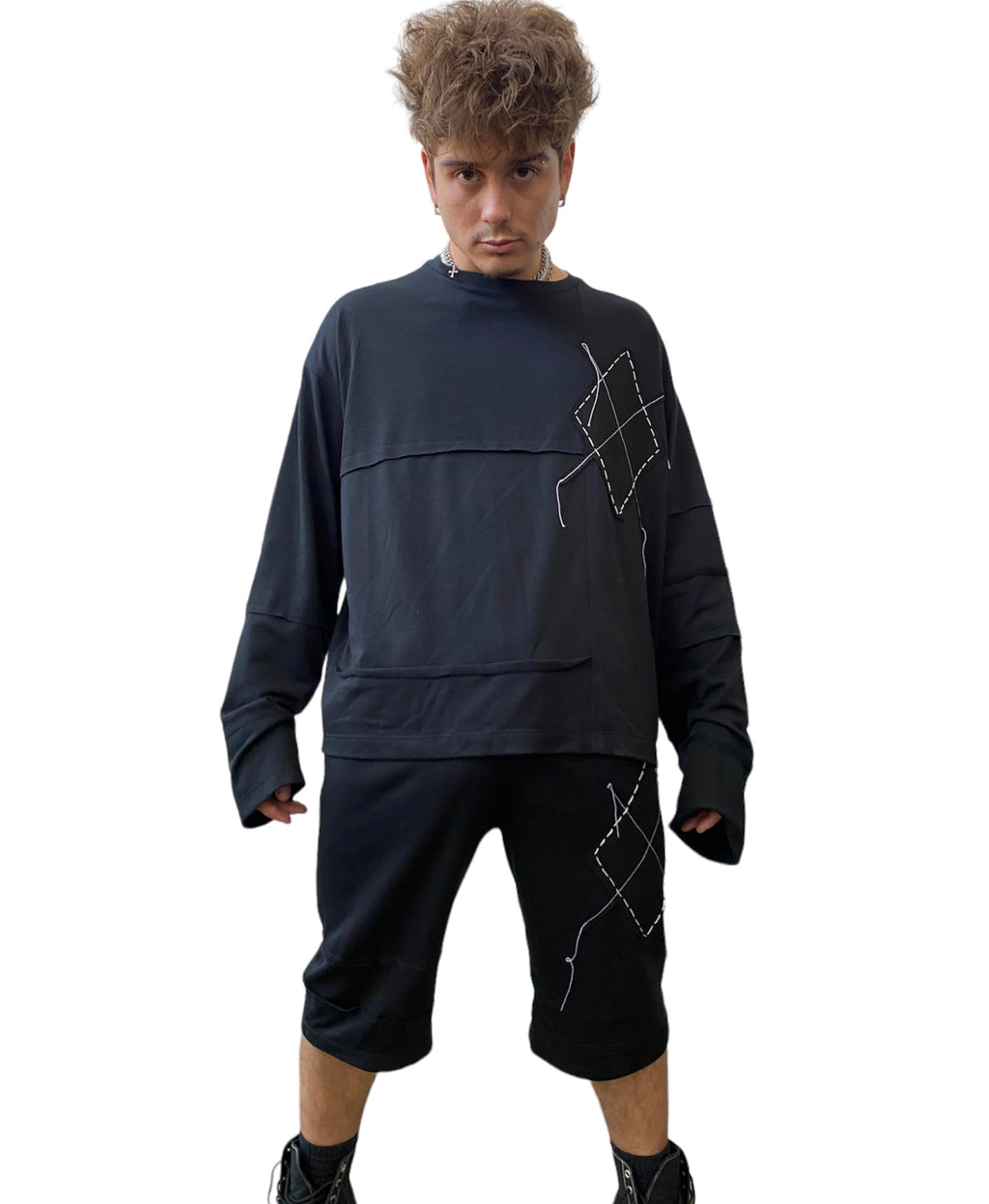 Argyle Pullover Sweatshirt. XL
