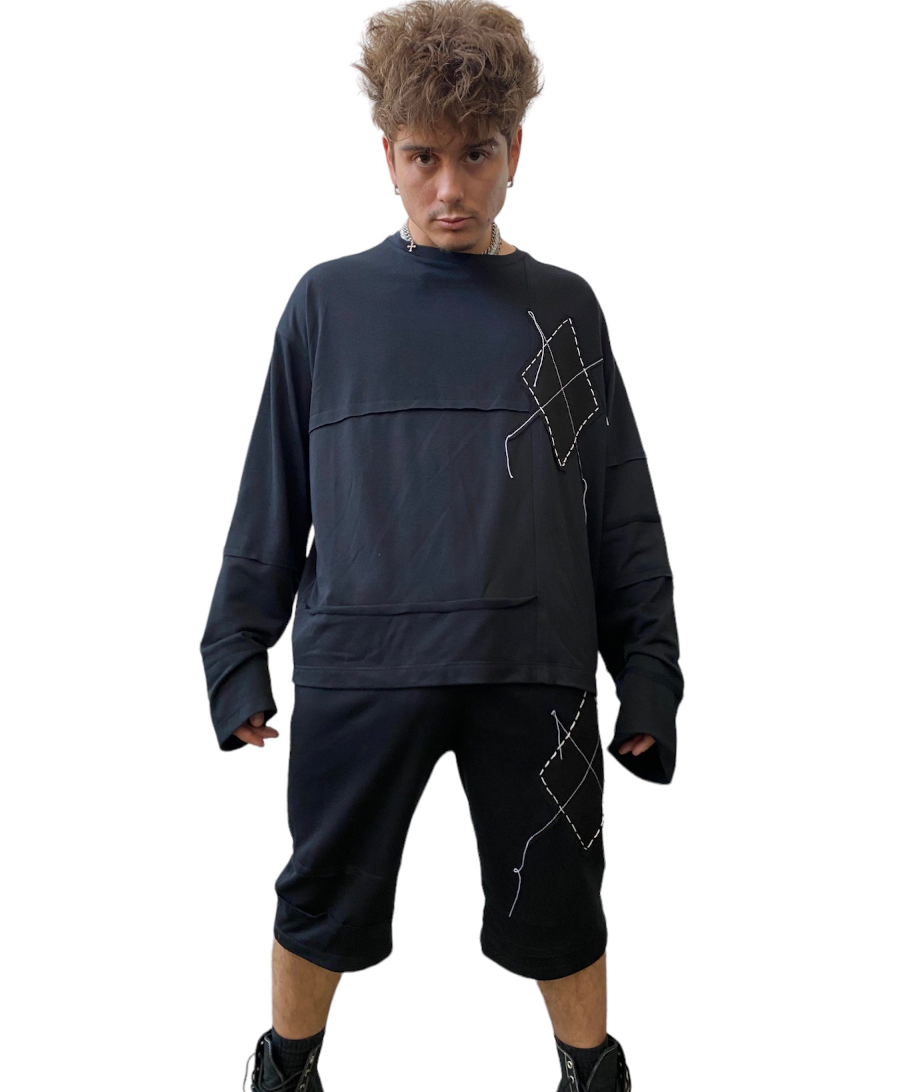 Argyle Pullover Sweatshirt. XL